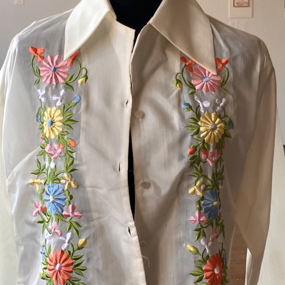 1950/60s vintage embroidered long sleeve shirt - Picture 9 of 13